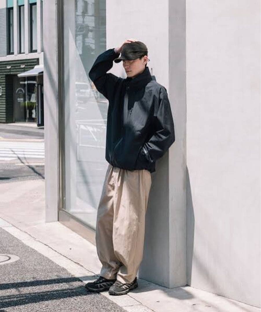 キッズwear 　ナイロンジャケット　M