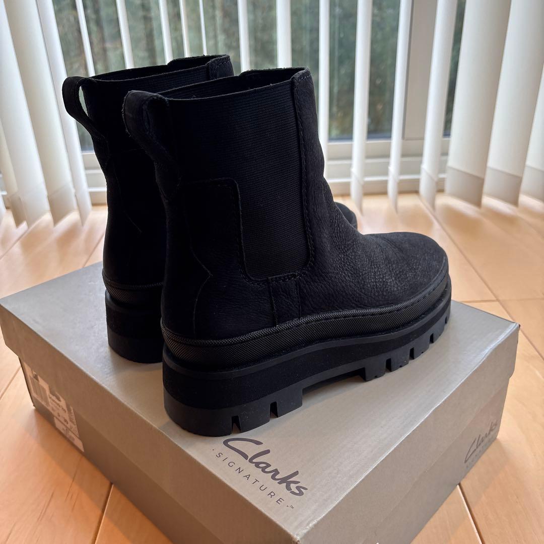 クラークス厚底ブーツ24.5 39ヌバック黒