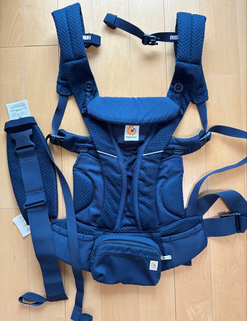 【極美品】Ergobaby エルゴベビー オムニ ブリーズ ミッドナイトブルー
