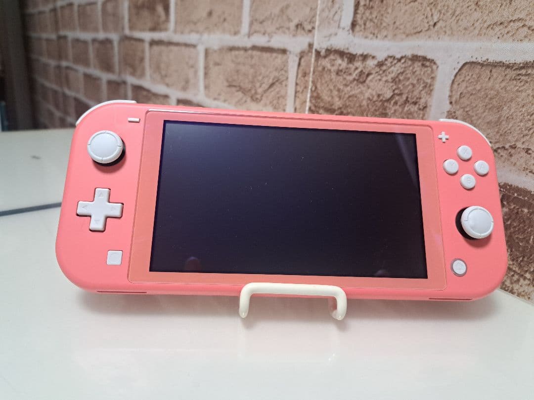 Nintendo Switch Lite　64GB メモリーカード 付き