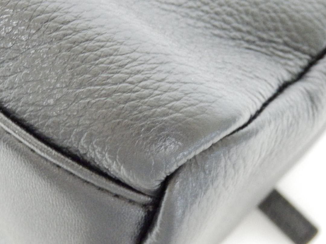 MH393 BEARDSLEY 2way レザーボディバッグ ブラック