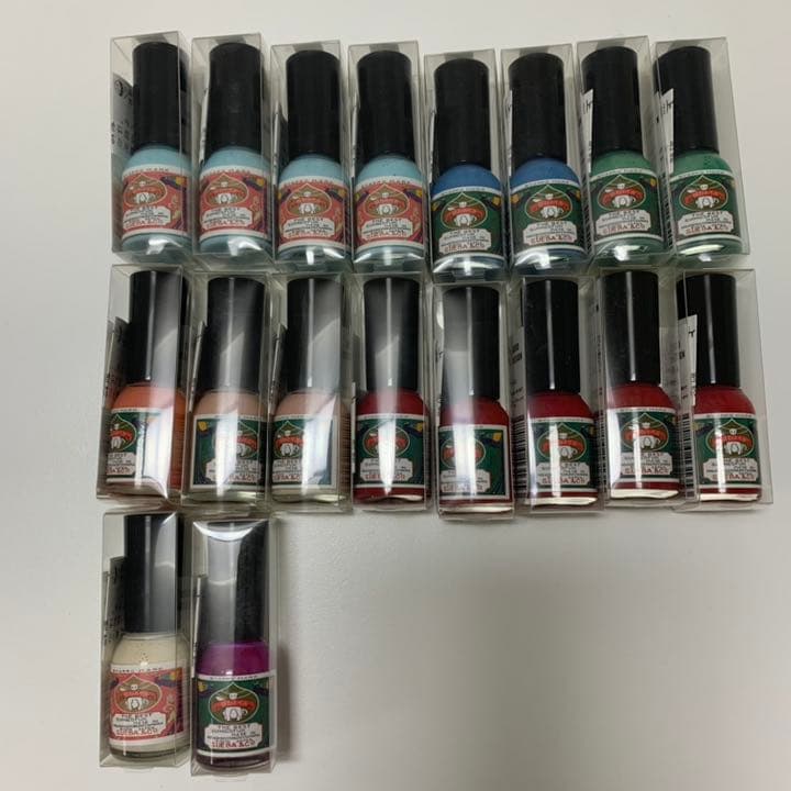 上羽絵惣 胡粉ネイル