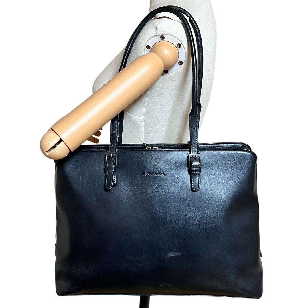 良品　カルバンクライン　ビジネスバッグ　A4 レザー　3層　ブラック　肩掛け