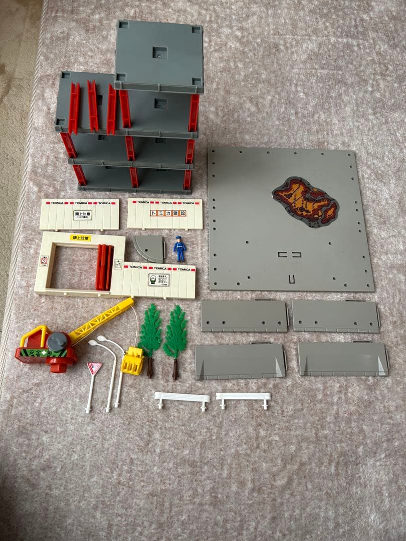 ▲欠品あり▲トミカ ビル工事現場