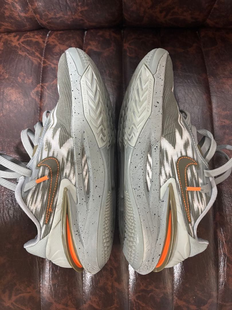 シューズ(男性用) Nike gtcut2 25.5