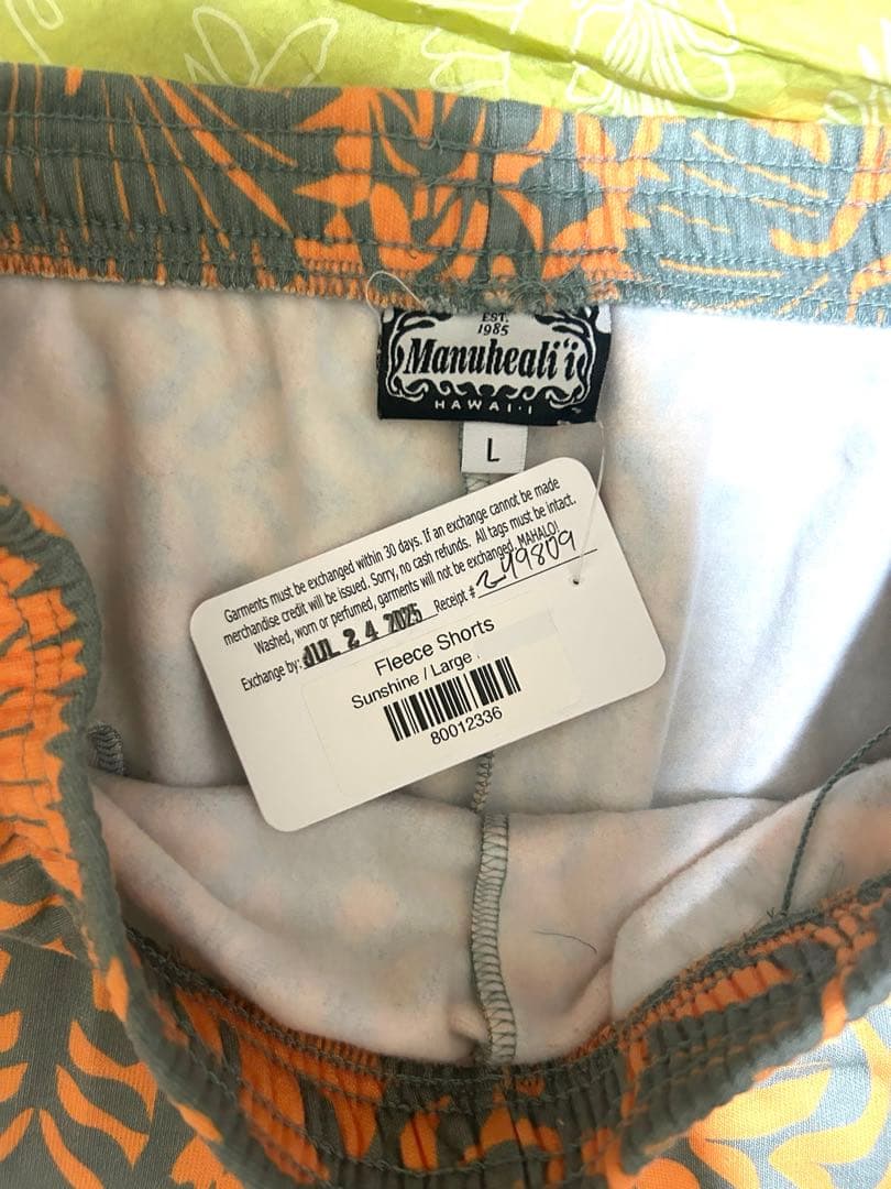 マヌヘアリィ　フリースショーツ　ズボン　Lサイズ