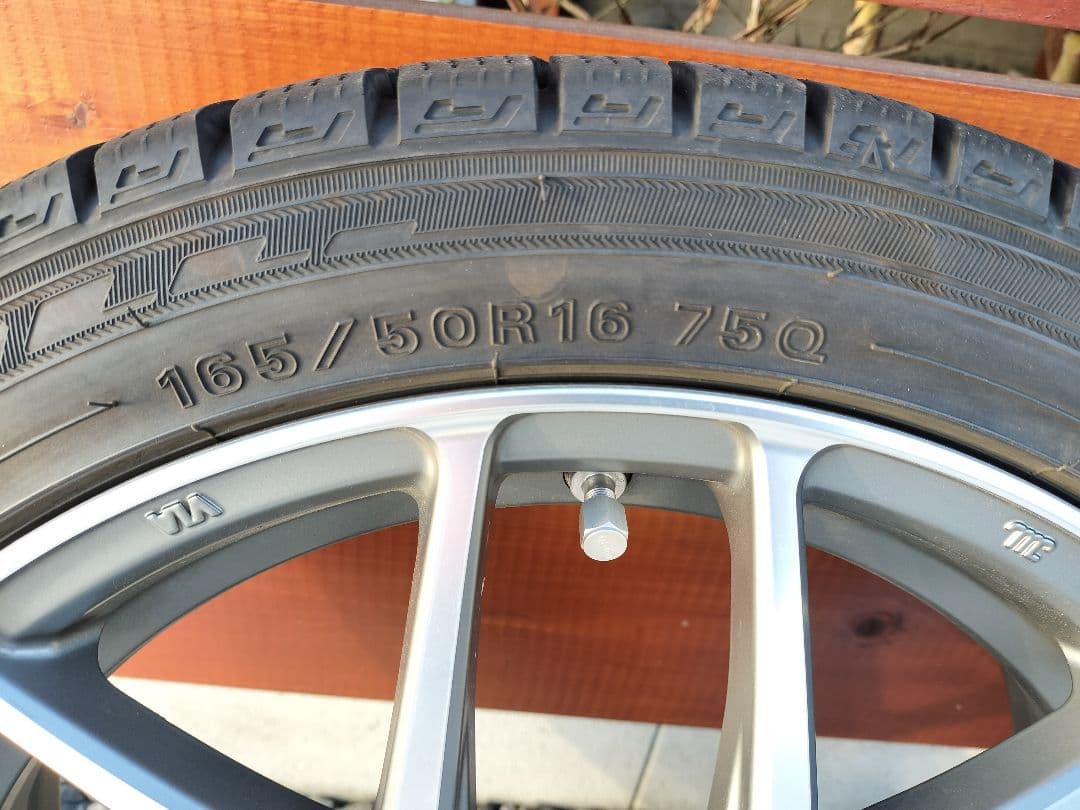 軽自動車用　16インチ　スタッドレスタイヤホイールセット