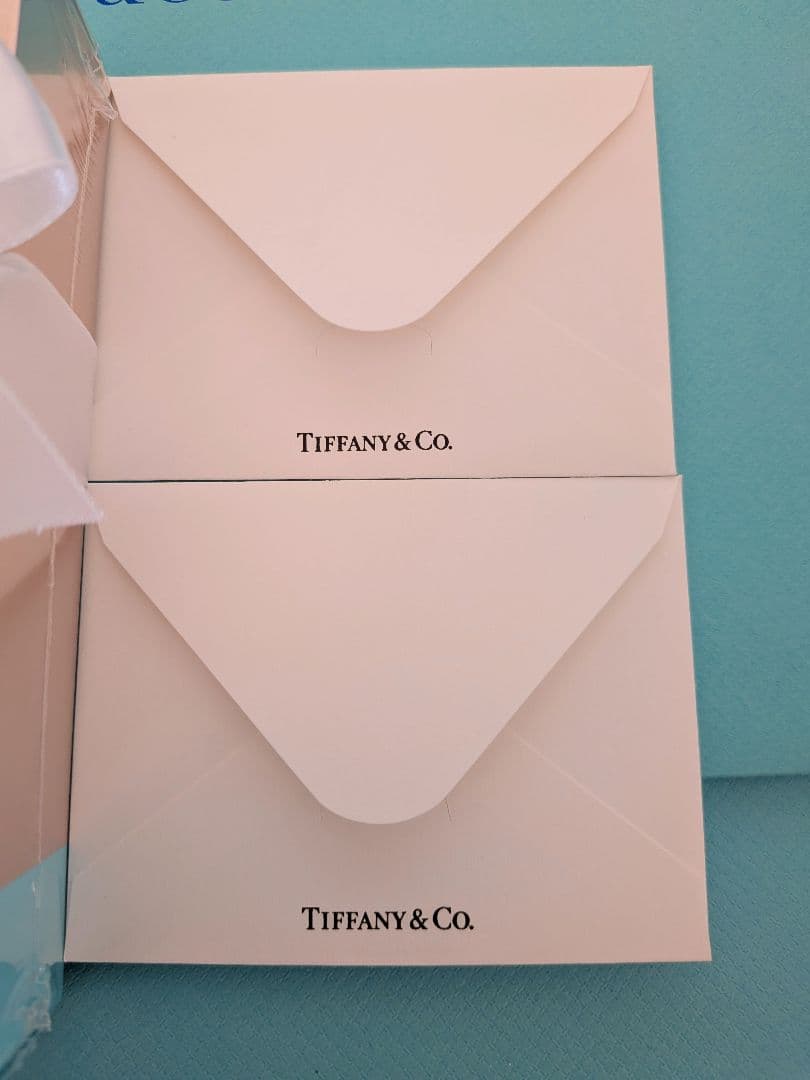 新品未開封ティファニーローズゴールドモイスチャライジングハンドクリーム2点