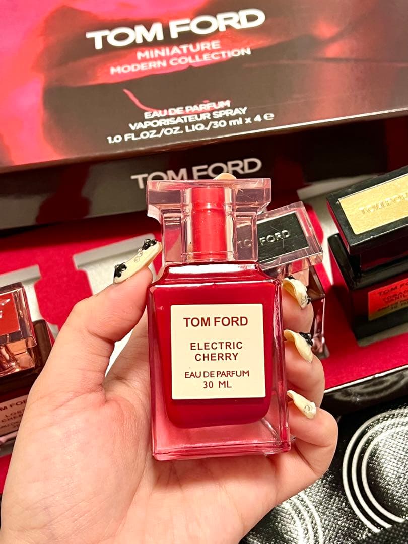 TOM FORD ミニチュアセット COLLECTION 4本セット