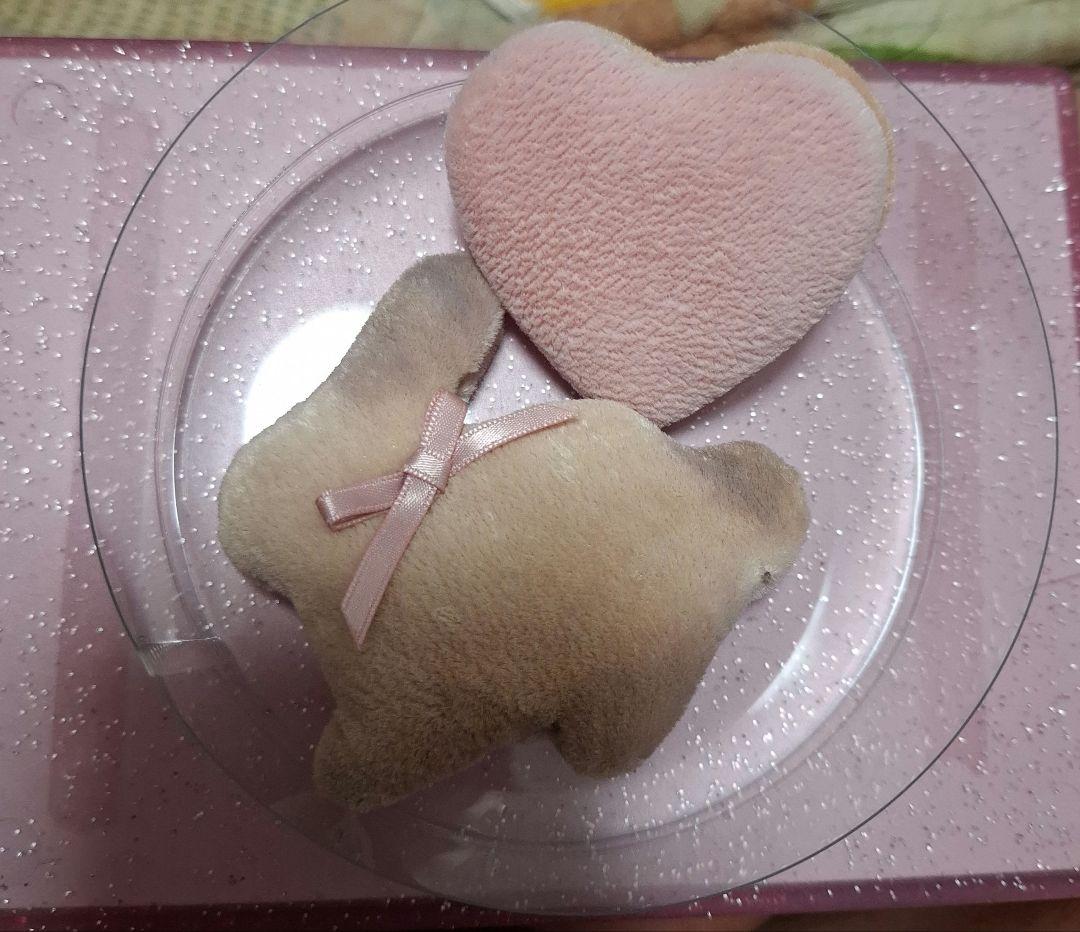 ピンクハウスうさぎとハートのブローチ