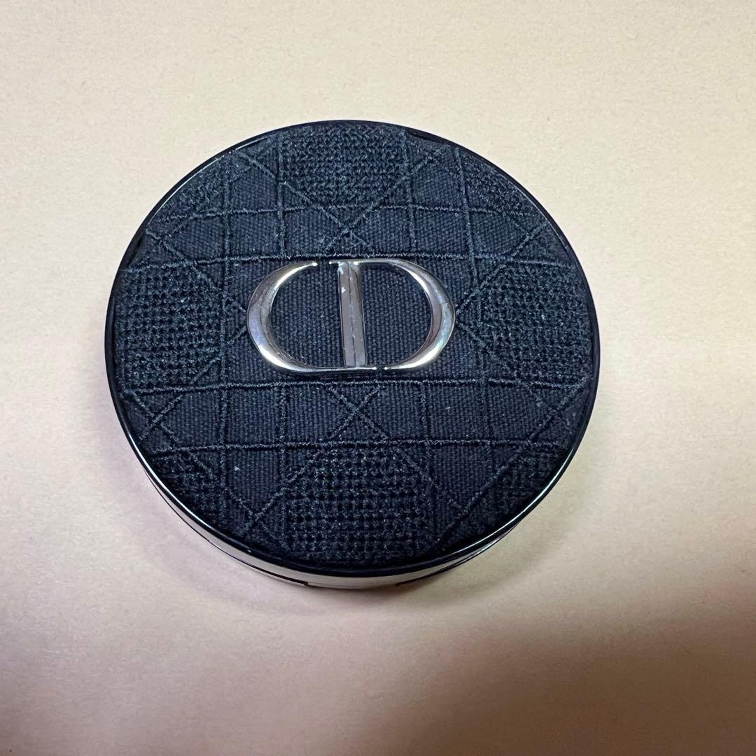 DIOR メイクアップベース　ファンデーション　パウダーハイライターセット
