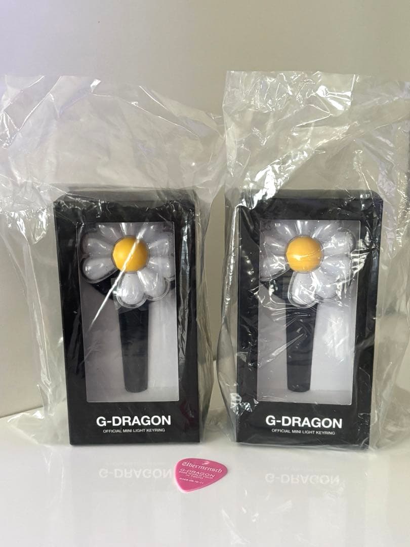 G-DRAGON✨公式ミニライト キーホルダー キーリング デイジー ２個