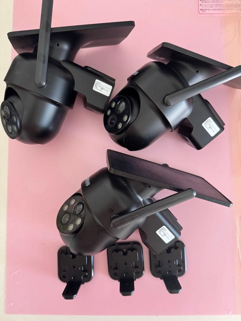 充電不要　配線不要　AR-W606 ソーラー防犯カメラ 3台セット 黒