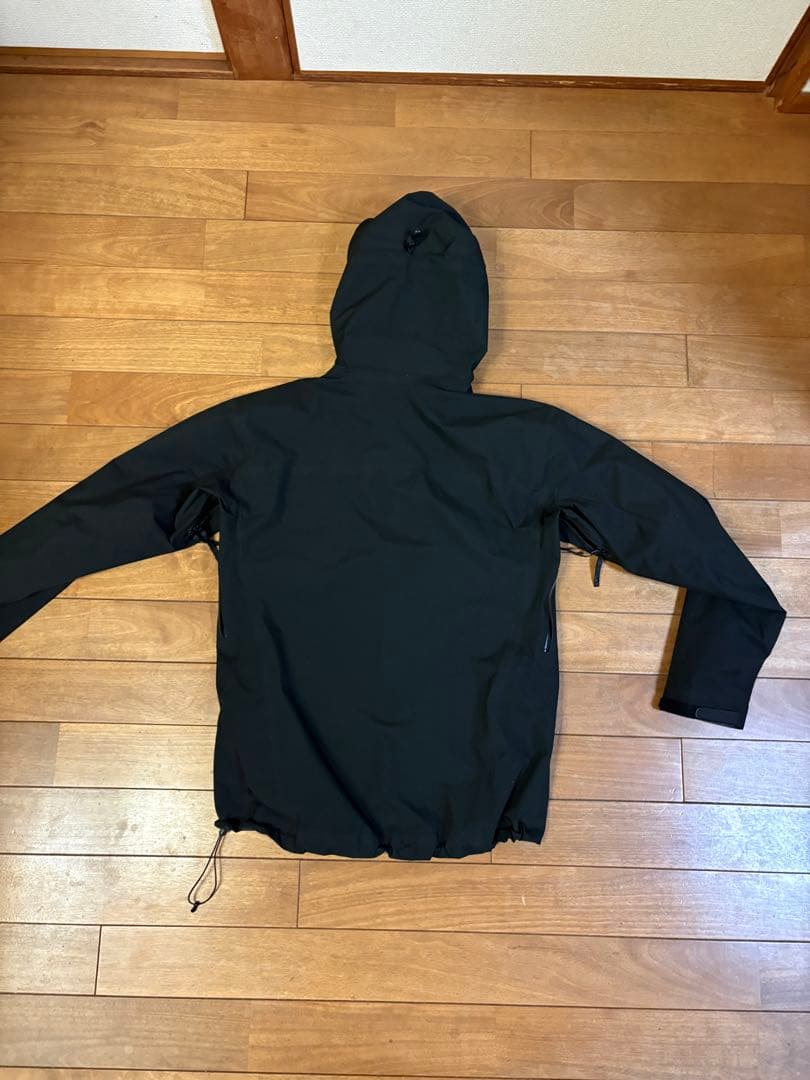 アークテリクス　ベータLT ジャケット　Mサイズ