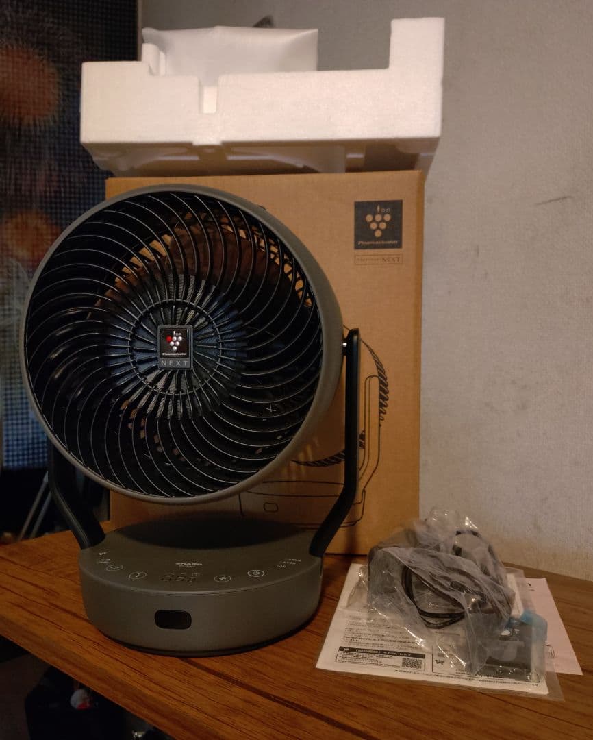 【新品同様】プラズマクラスターサーキュレーター PK18S02-B ブラック 黒