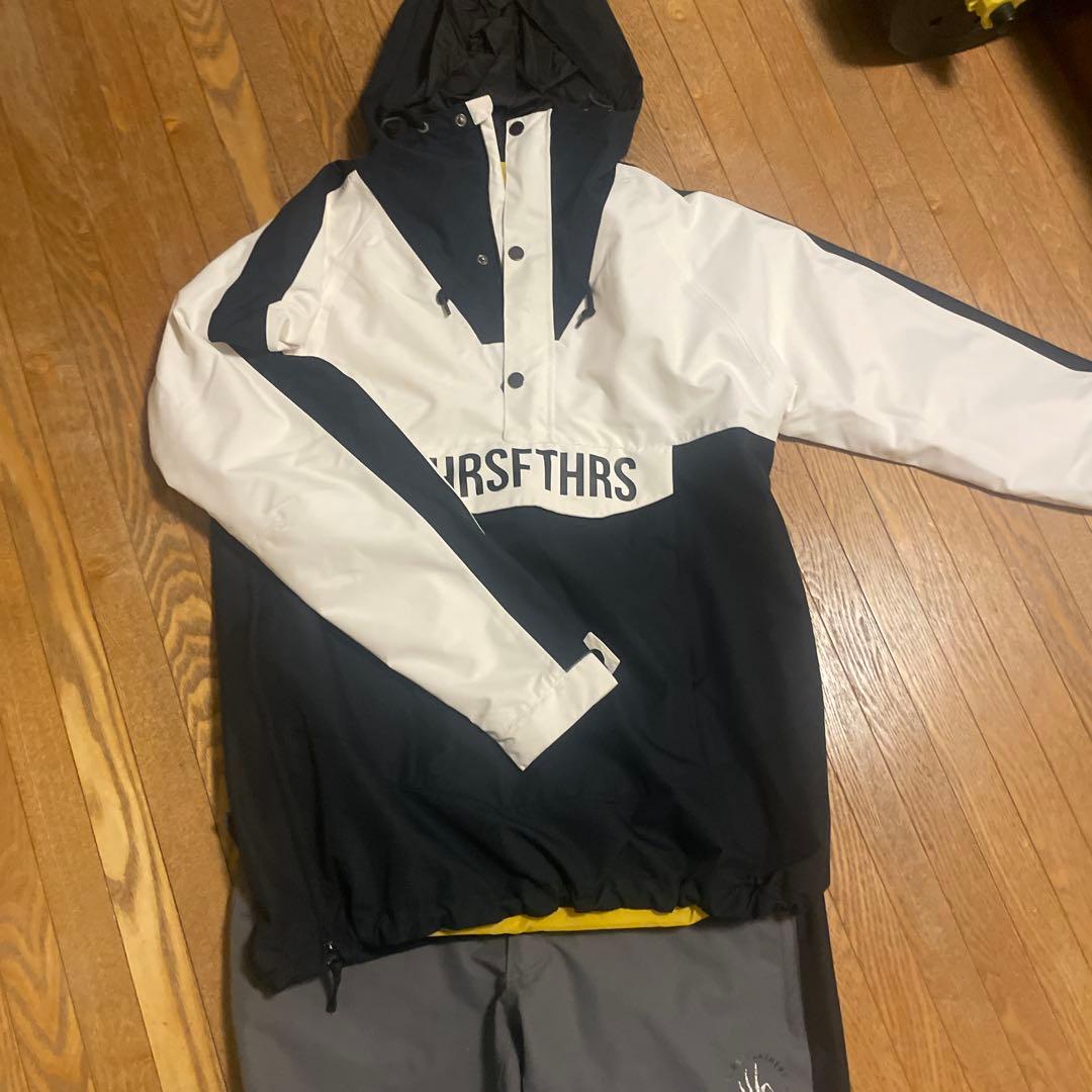〖美品〗HRSFTHRS セットアップ上下 M プルオーバー＆パンツユニセックス