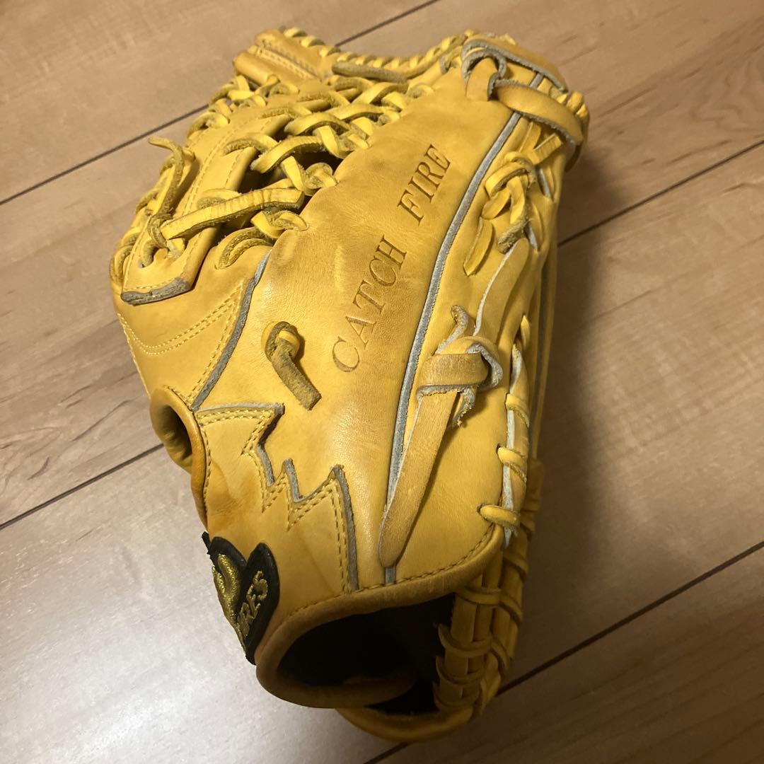 FIRES硬式グローブ 限定刺繍入り　袋セット