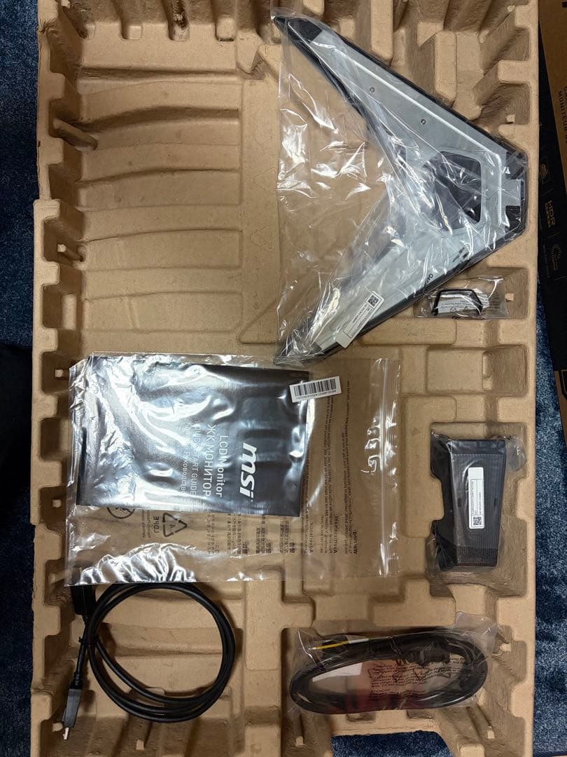 MSI 曲面ディスプレイ 32インチモニター