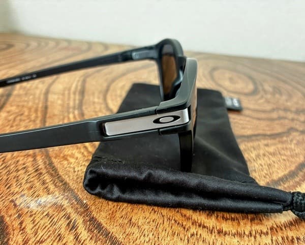 オークリーサングラス ラッチ　美品