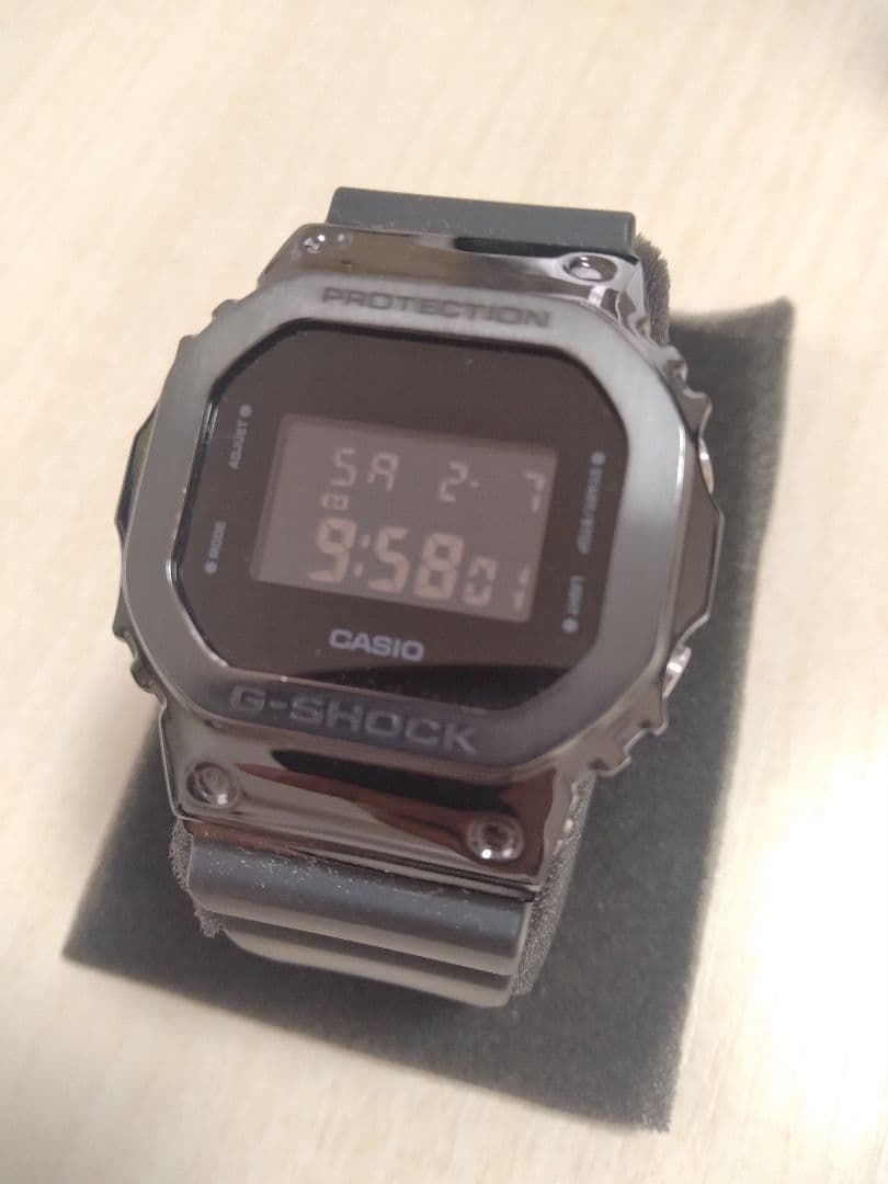 （76）【極美品】G-SHOCK GM-5600B ブラック　デジタル