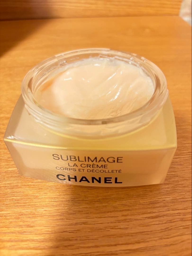 CHANEL サブリマージュボディクリーム