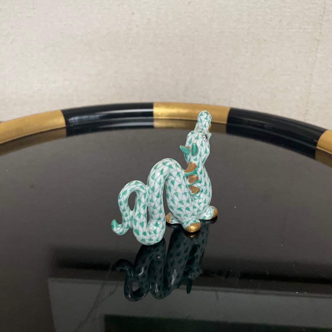 ヘレンド　辰　置き物