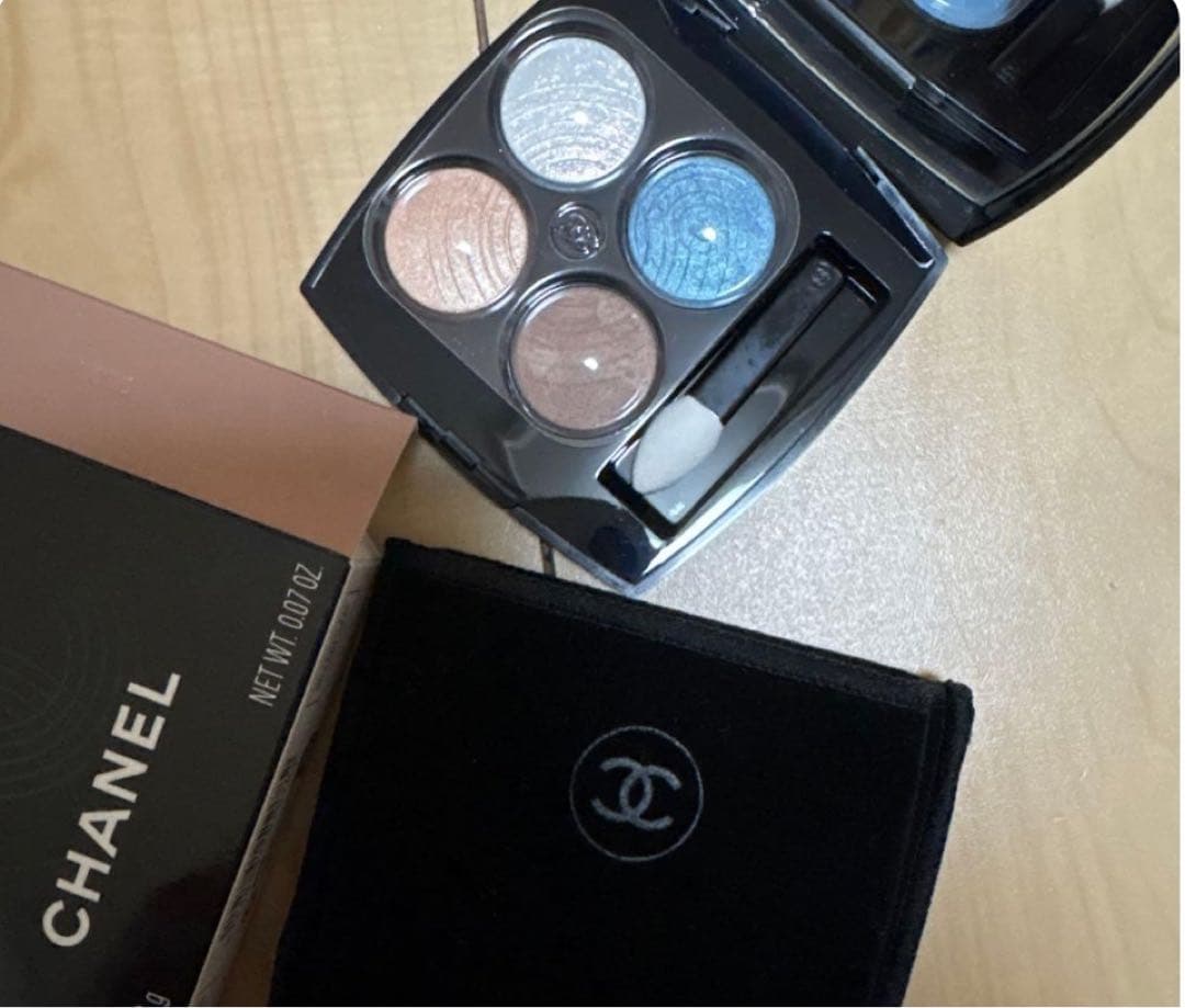 ジ*様 CHANEL シャネル　レキャトルオンブル 78 リヴァージュ　限定品