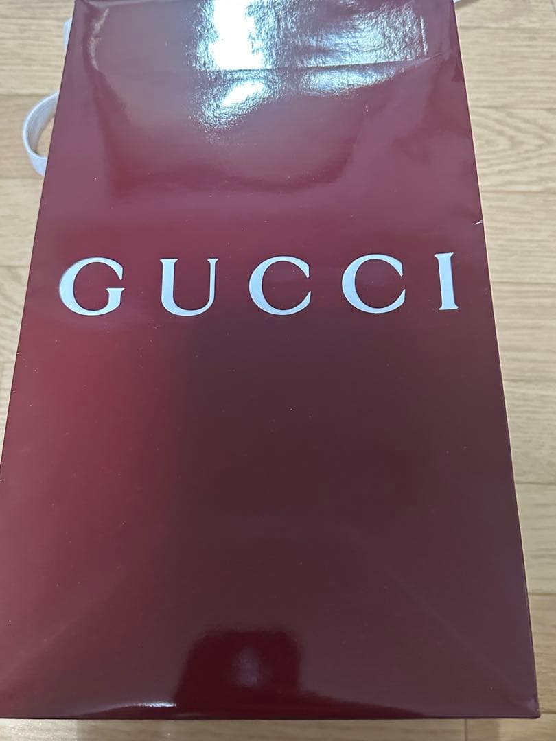 GUCCIピアス