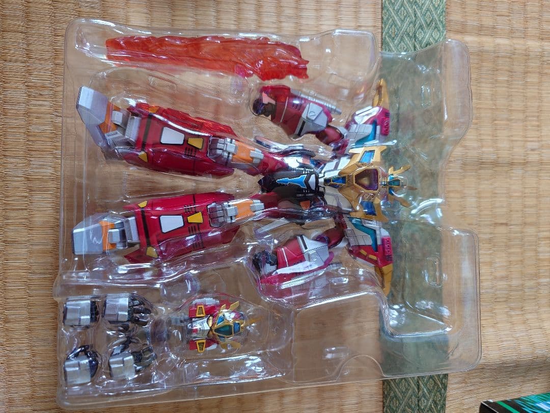 送料無料　ULTRA-ACT　電光超人グリッドマン　4個セット