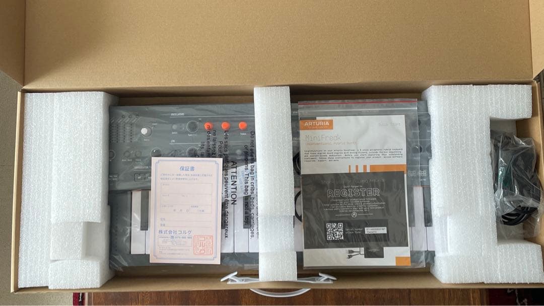 鍵盤楽器 ARTURIA MiniFreak
