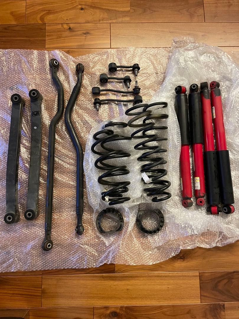 JEEP JLラングラー ルビコン 純正サスペンション ジープ カスタム