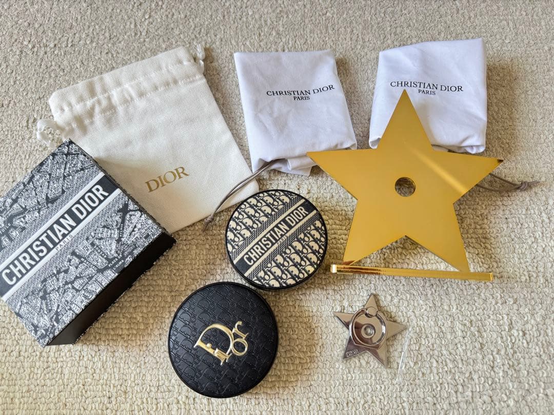 ディオール　雑貨　ファンデーション　スマホ　リング　リップ　ケース　非売品