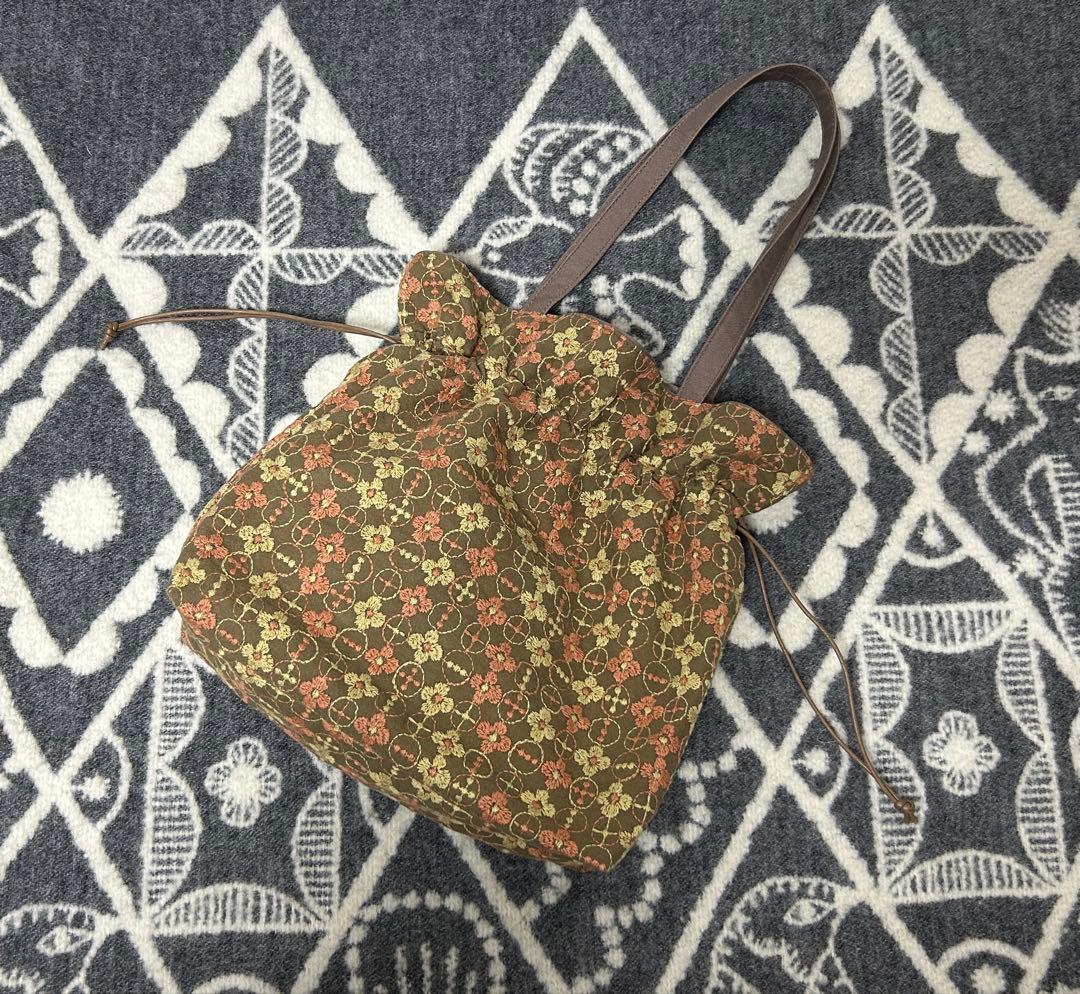 ①ekko 様 音の絵 ペラペラヨメナ ブラウン/ブラック