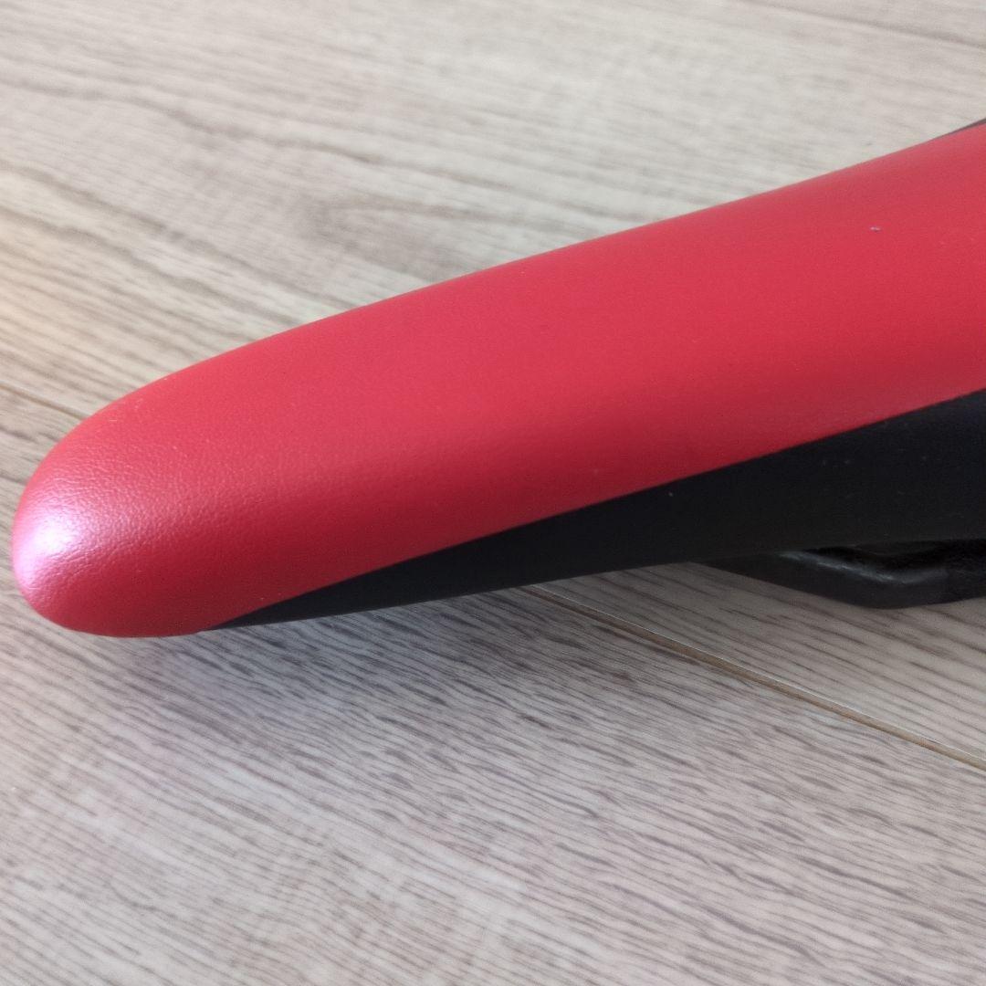 フィジーク　アリオネR3 カーボン　サドル