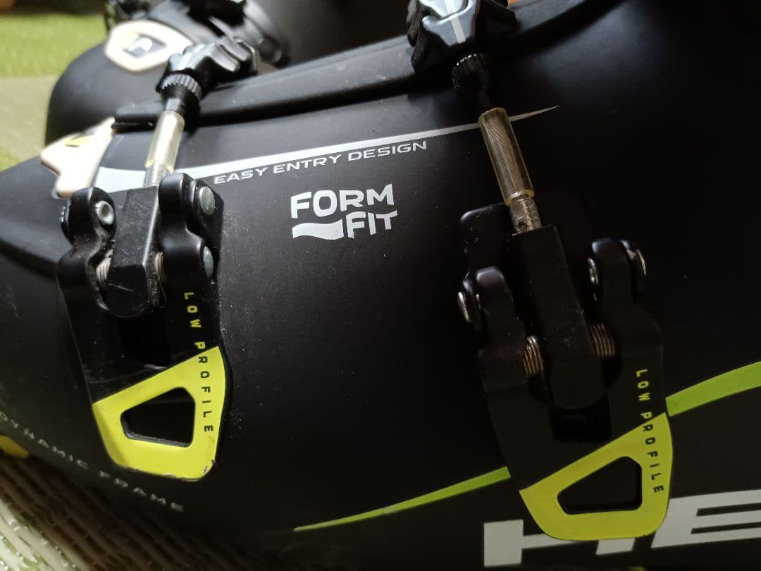 HEAD VECTOR 130 スキーブーツ　26〜26.5cm