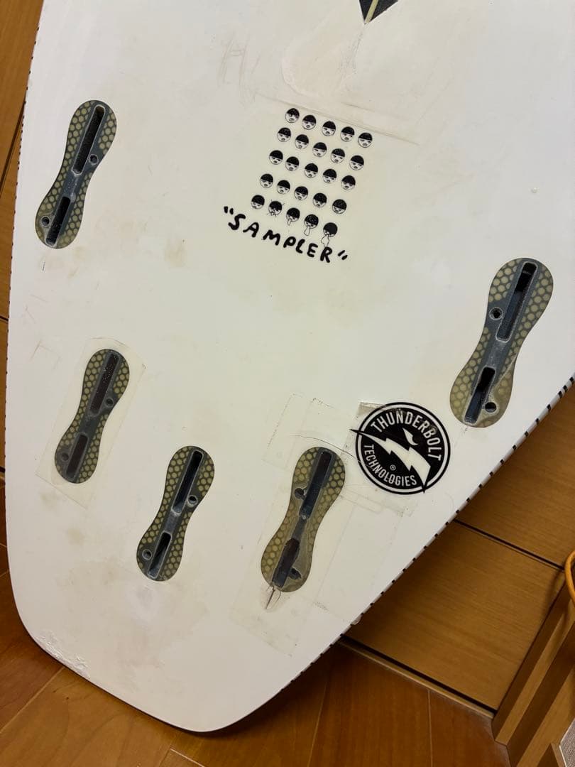 アルメリック サンダーボルト サンプラー 5.9 29l 5フィン