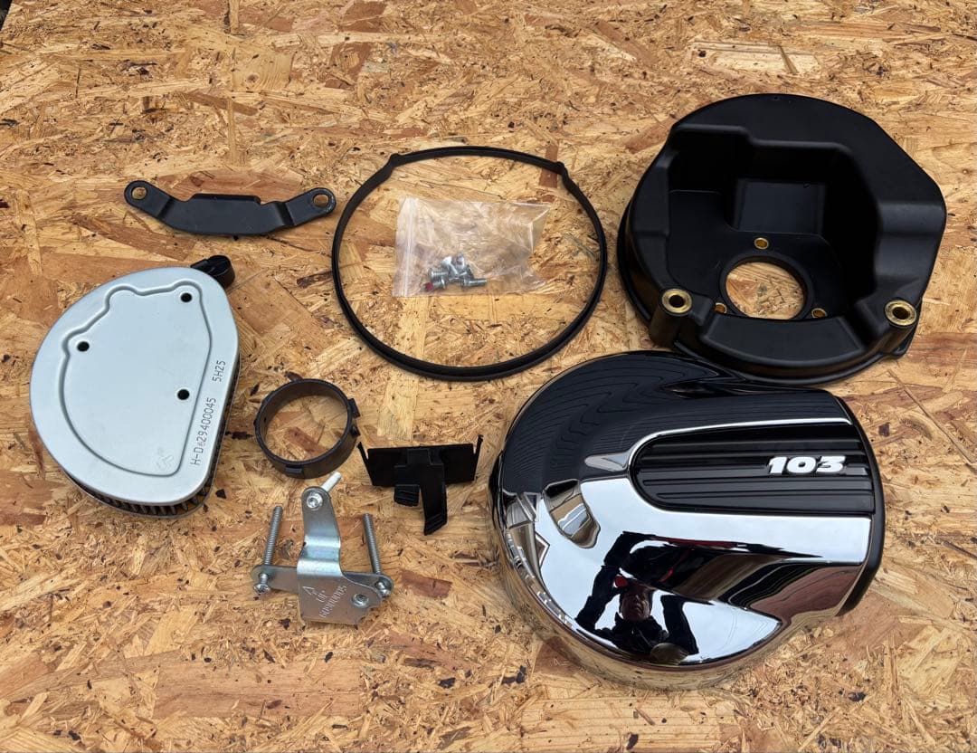 ハーレーダビッドソン　FLHX ストリートグライド　純正エアクリーナー美品