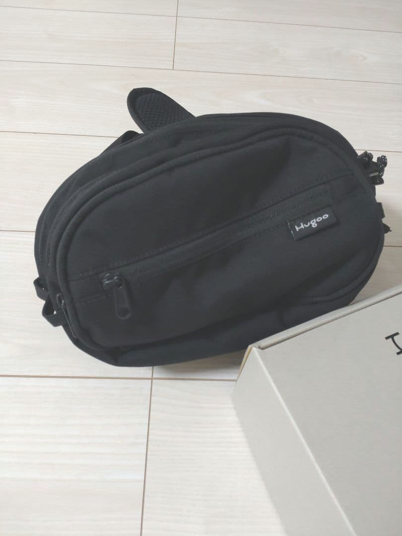 ハグー Hugoo ヒップシート ブラック