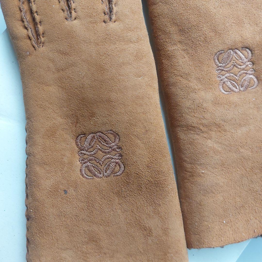 値下げ依頼が届いていますので値下げして売ります、ロエベのレザー手袋