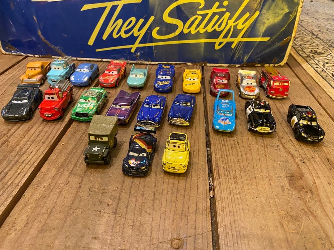 トミカ　カーズ　22台 ディズニー　レア　廃盤？