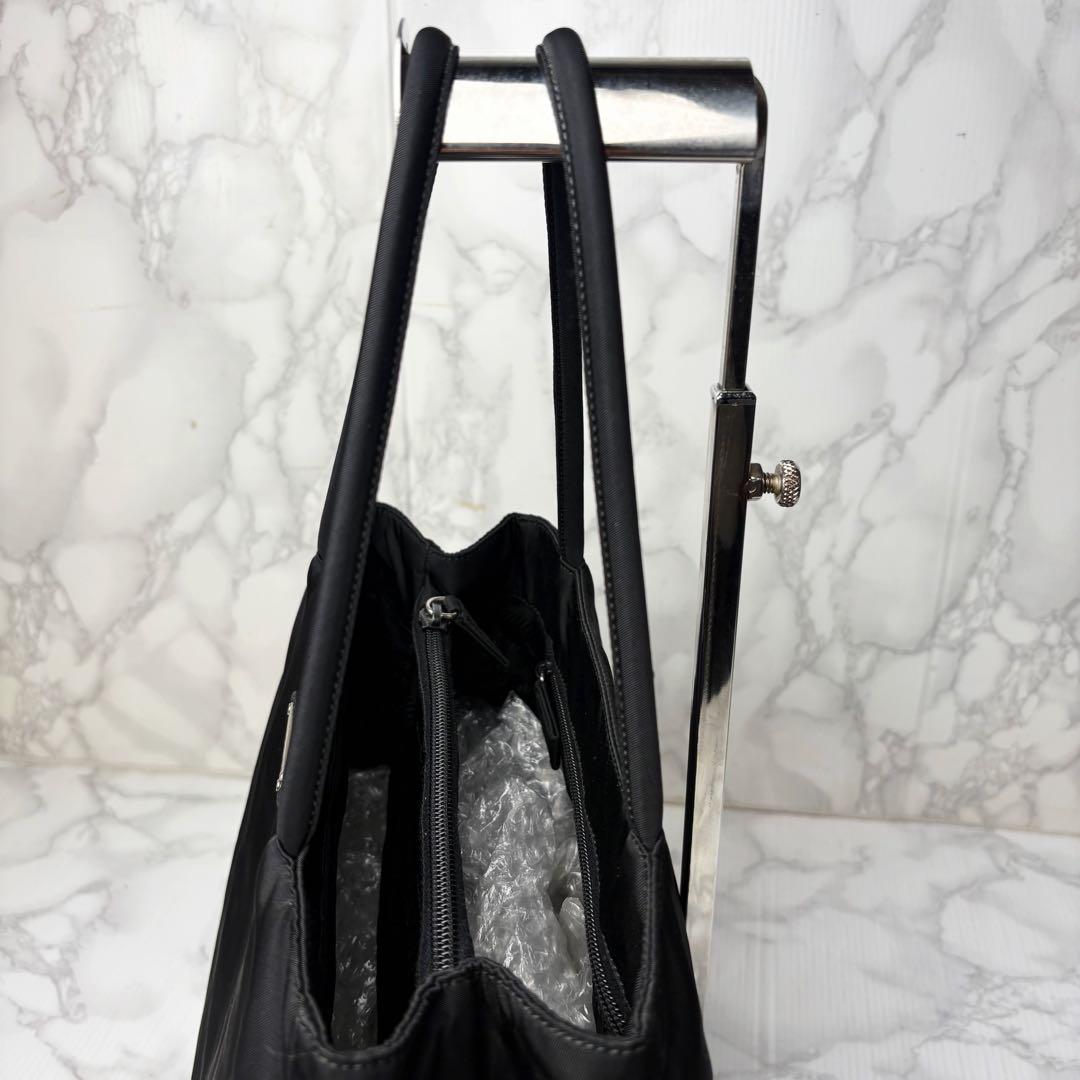 051 美品 PRADA ハンドバッグ トートバッグ 肩掛け 黒 lv3
