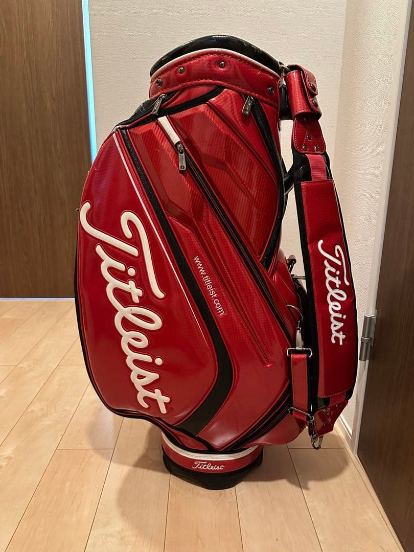 Titleist レッド キャディバッグ