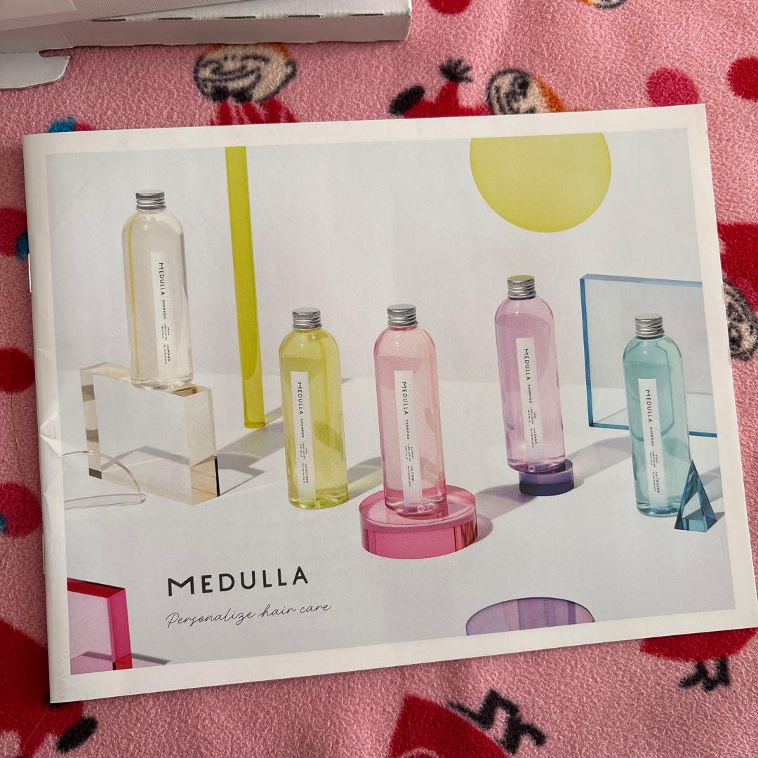MEDULLA シャンプー トリートメント セット ヘアオイル　ヘアブラシ付き