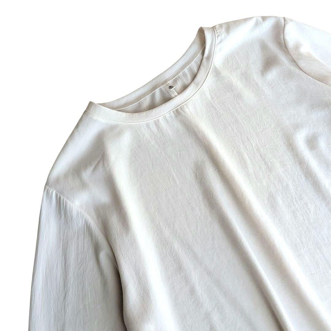 美品✨️BEARDSLEY　 後ろドレープTブラウス　アイボリー