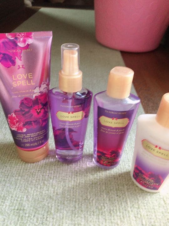 ヴィクトリア　シークレット