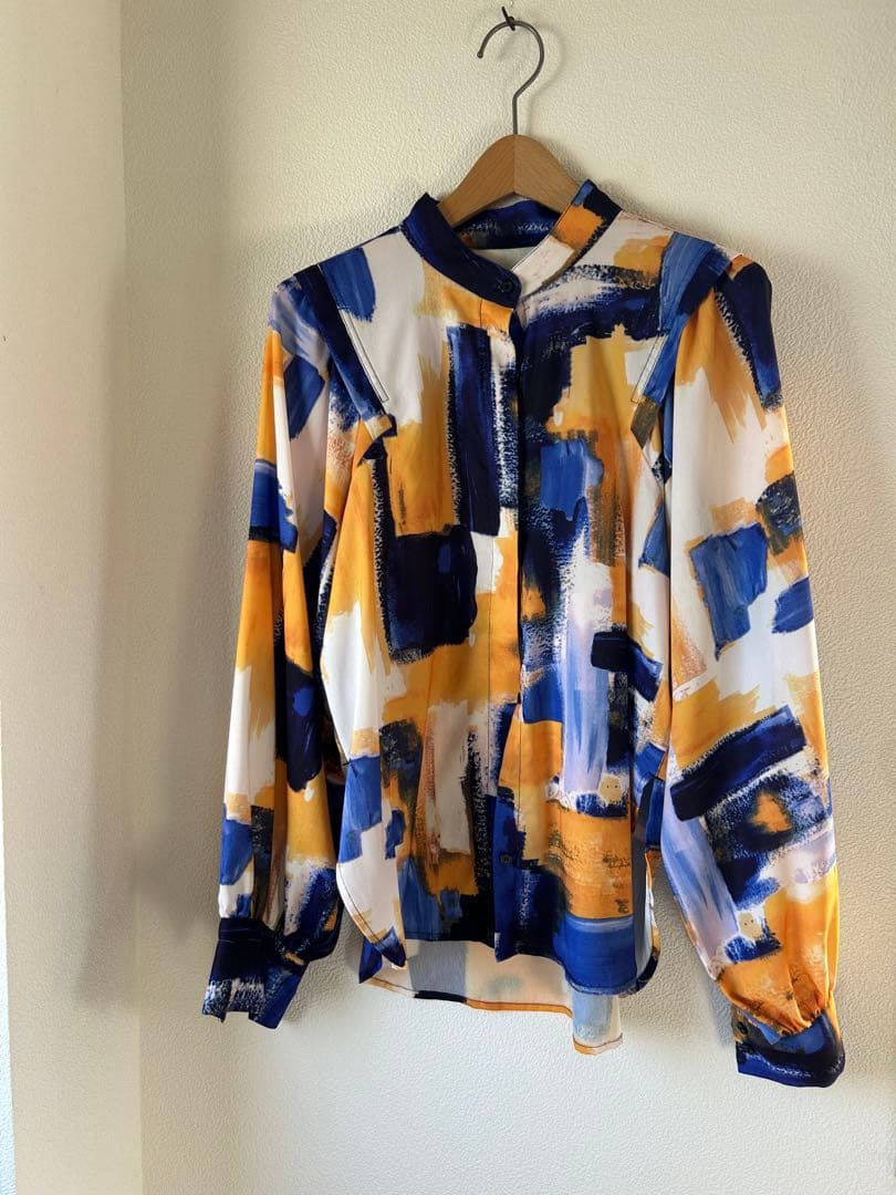 虜✨水彩プリント風ブラウス