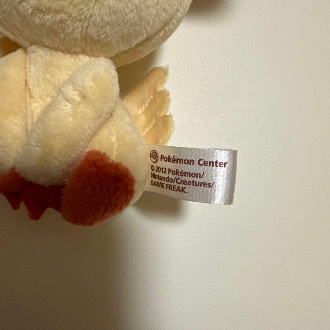 ビクティニ　キャンバス　ぬいぐるみ