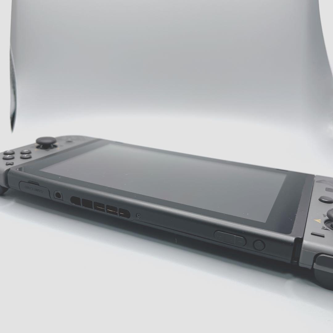 【バーボンさん専用】任天堂スイッチ モンスターハンターライズ 本体 switch