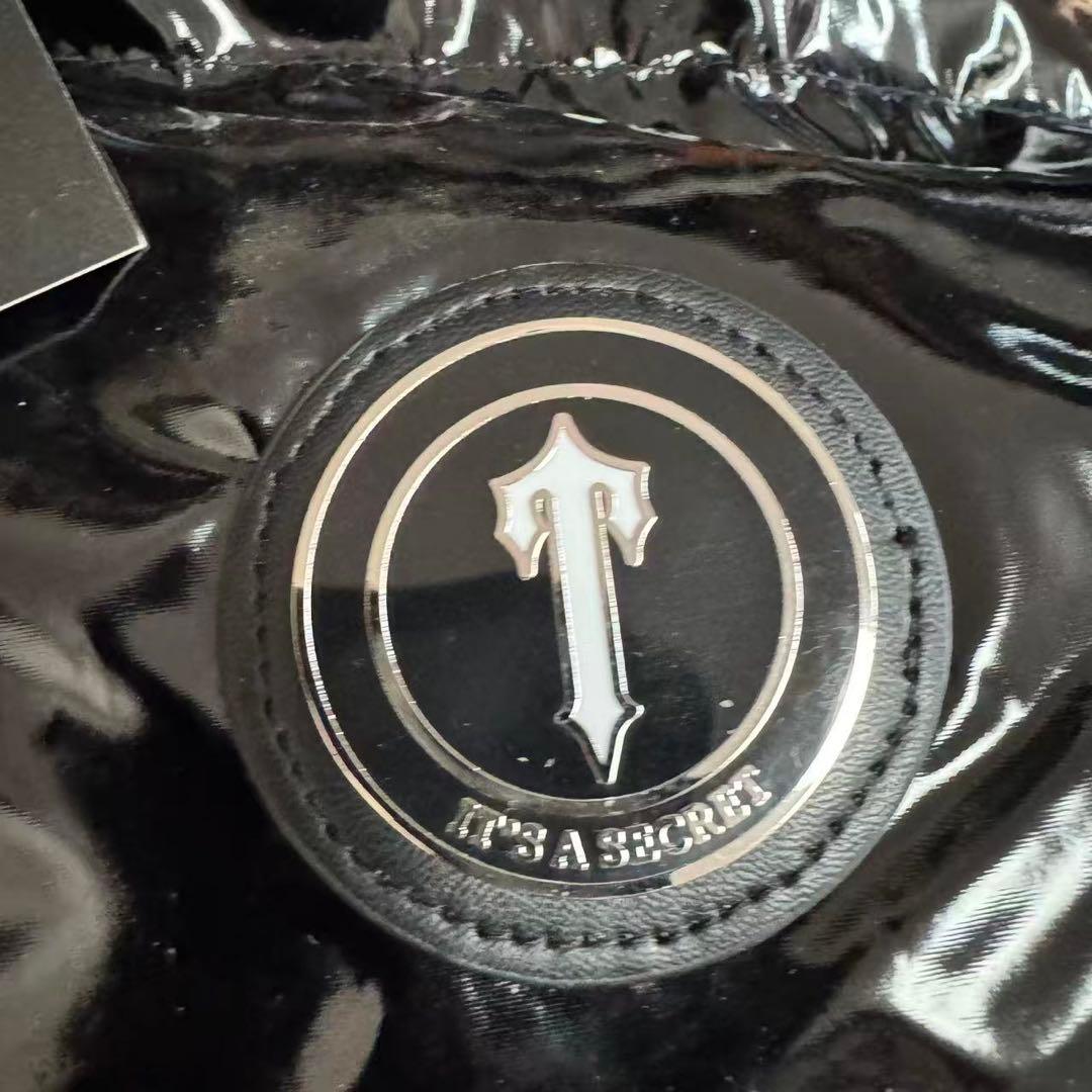 新品 TRAPSTAR 光沢ブラック ダウンジャケット Sサイズ n