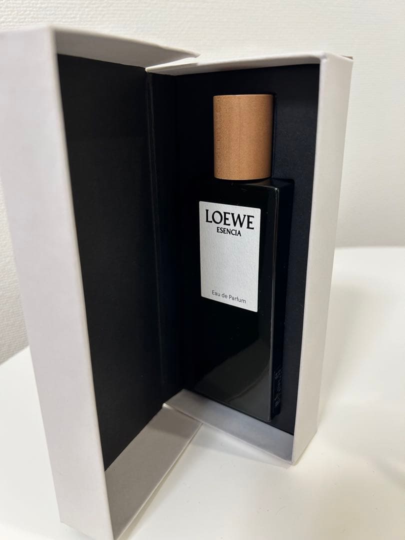 LOEWE 香水　ESENCIA